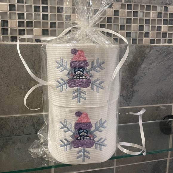 It’s magic! Embroidered real Toilet Paper. Chilly snowflake 2 pack - Picture 6 of 7